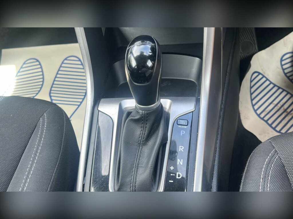Hyundai I30 1.6 Crdi Se Euro 5 White #8