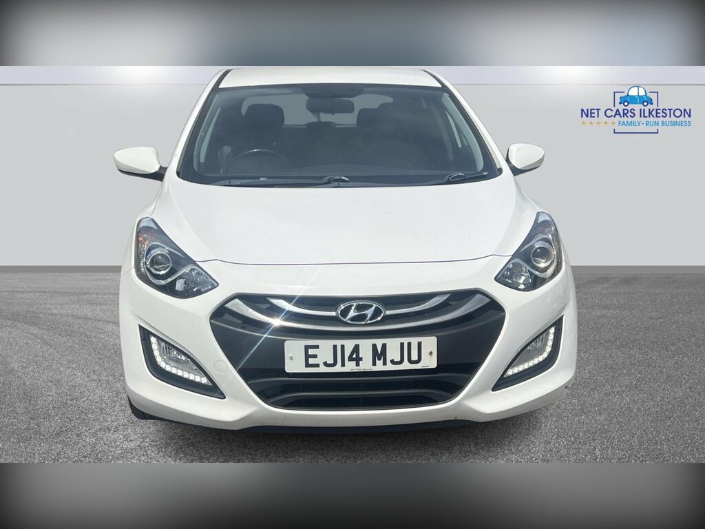 Hyundai I30 1.6 Crdi Active Euro 5 White #2