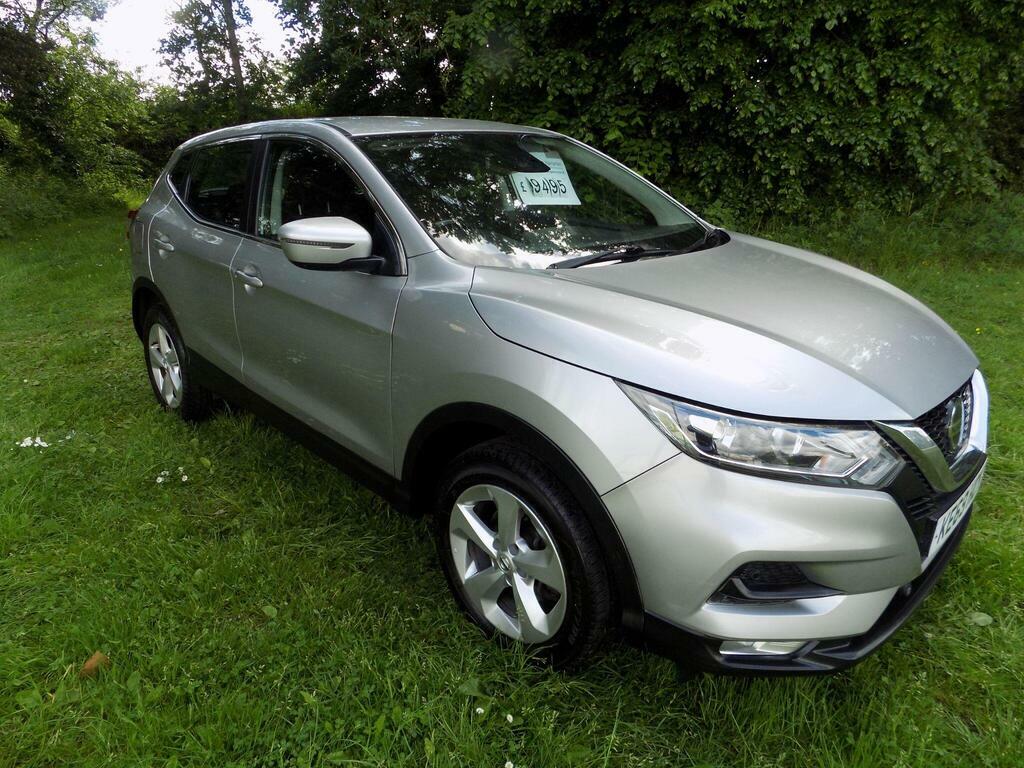 Nissan Qashqai 1.3 Dig-t Acenta Premium Euro 6 S S Silver