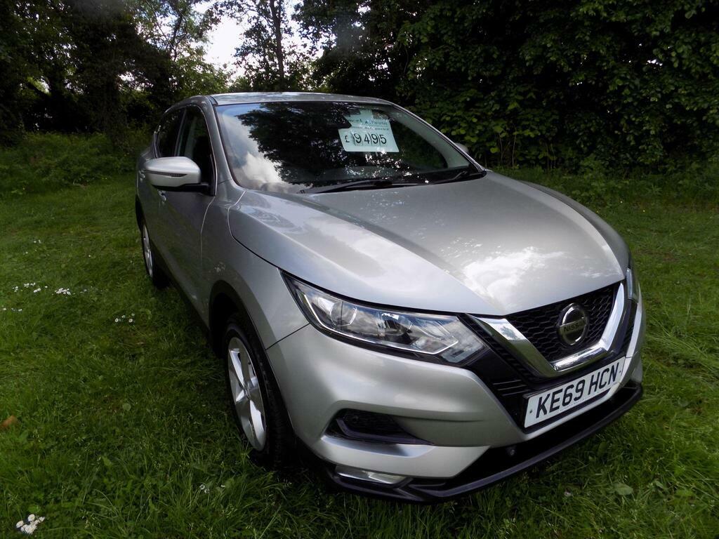 Nissan Qashqai 1.3 Dig-t Acenta Premium Euro 6 S S KE69HCN Silver #2