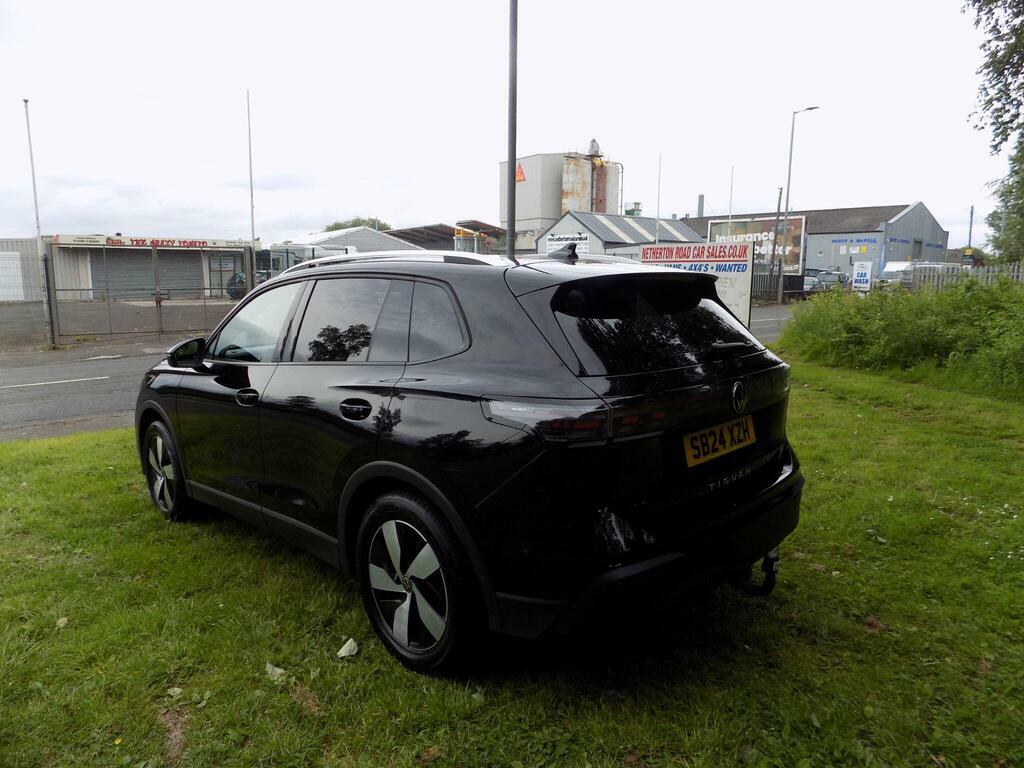 Volkswagen Tiguan 2.0 Tdi Match Dsg Euro 6 S S SB24XZH Black #4