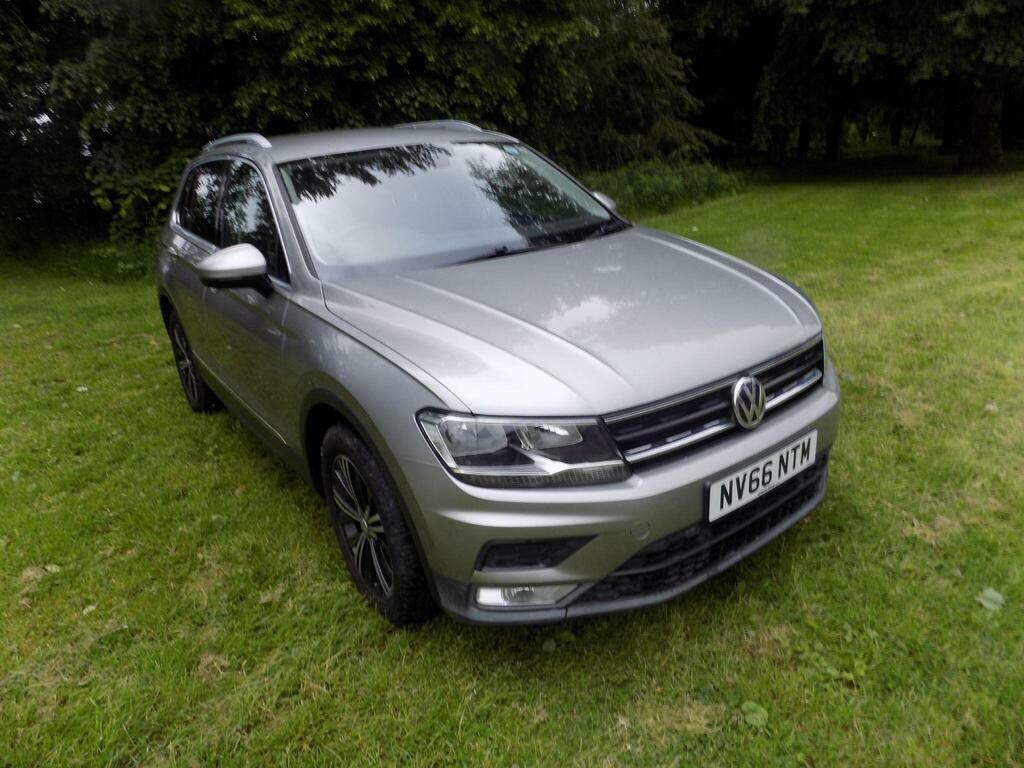 Volkswagen Tiguan 2.0 Tdi Bluemotion Tech Se Navigation Dsg 4Motion NV66NTM Silver #2