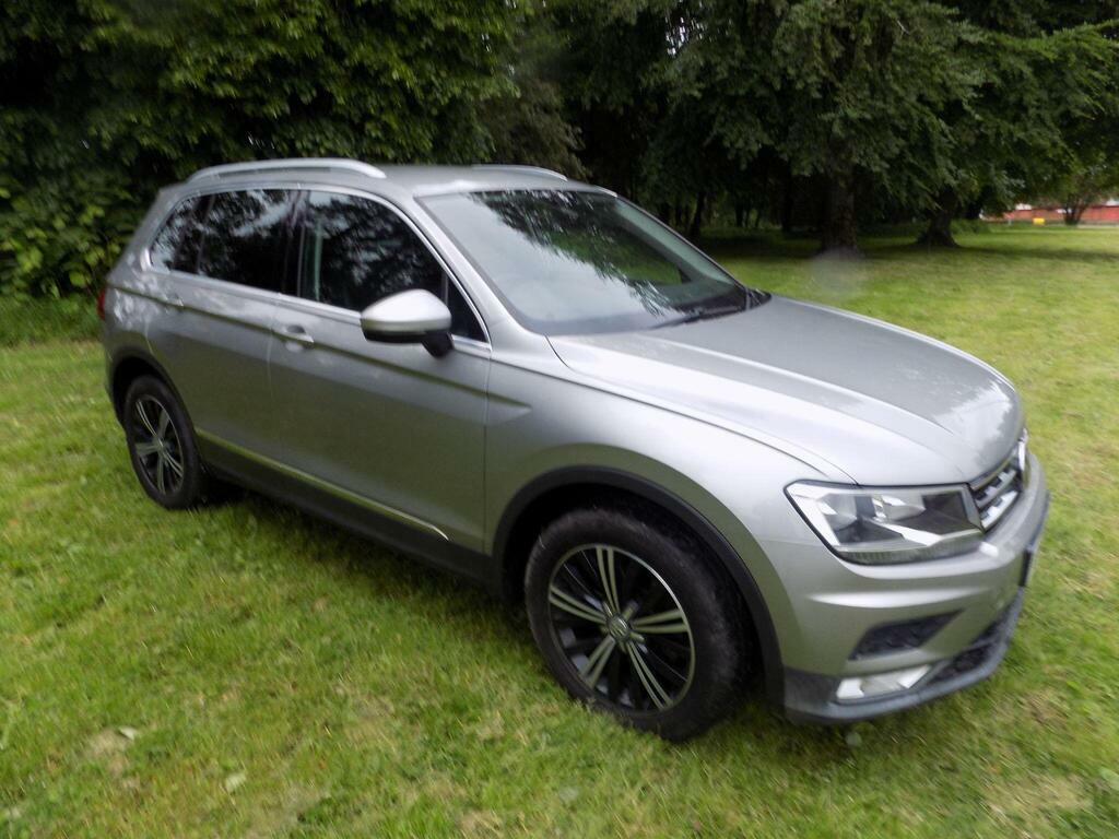 Volkswagen Tiguan 2.0 Tdi Bluemotion Tech Se Navigation Dsg 4Motion Silver