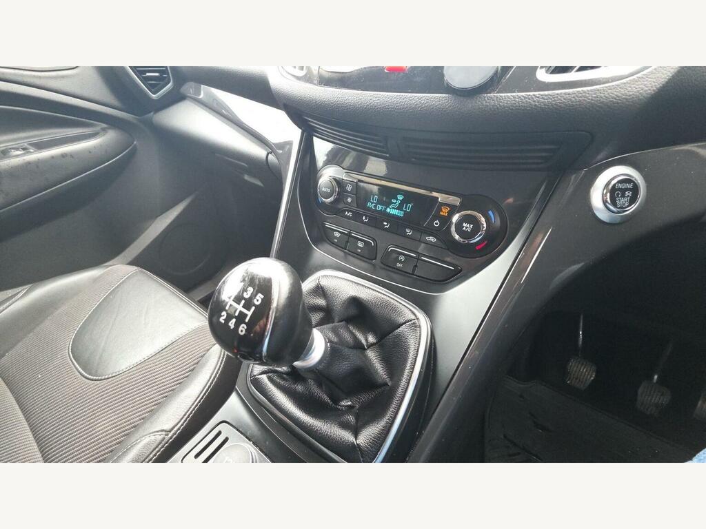 Ford Kuga Hatchback Black #18