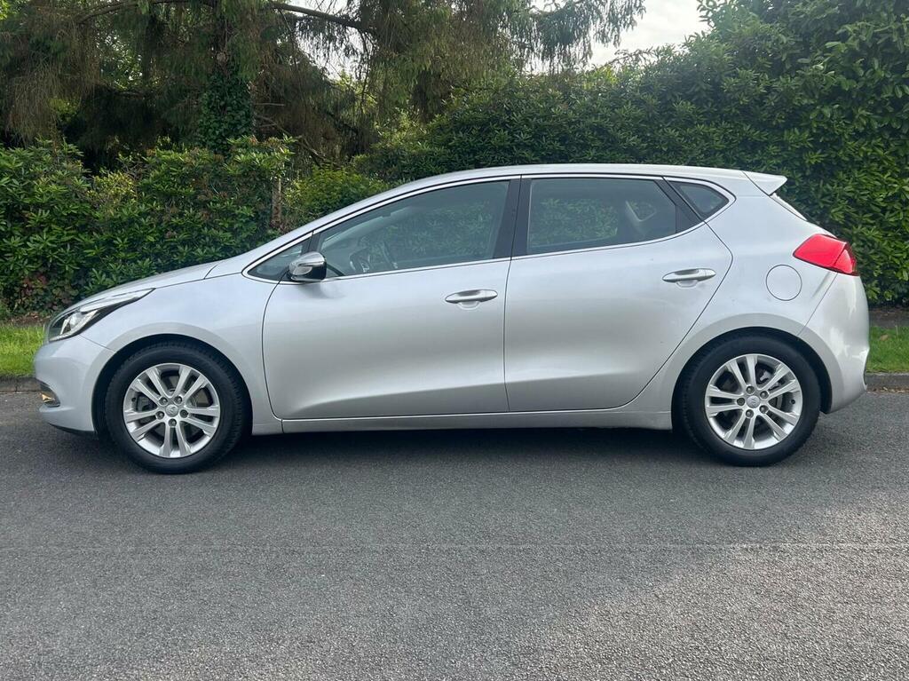 Kia Ceed Hatchback 1.6 Gdi Ecodynamics 2 Euro 5 Ss Silver #2