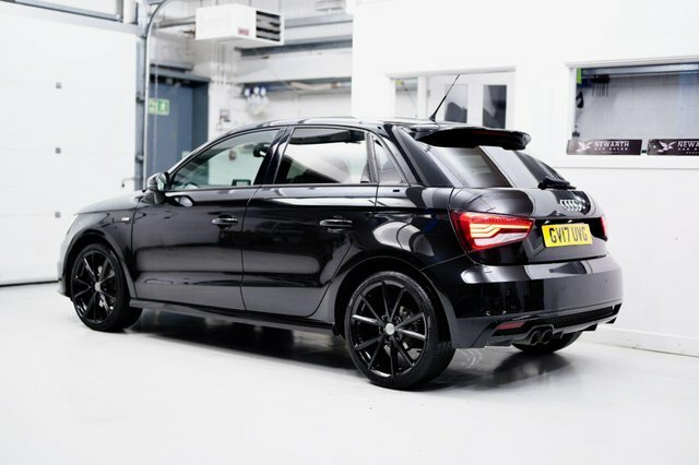 Audi A1 1.4 Tfsi Cod Black Edition Sportback S GV17UVG Black #4