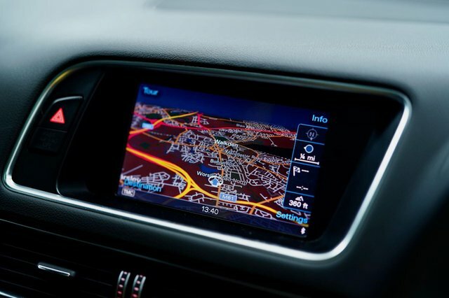 Audi Q5 Tdi S Line Plus White #26
