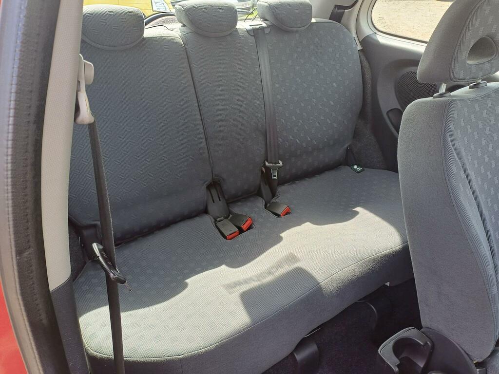 Nissan Micra 1.0 E Red #12
