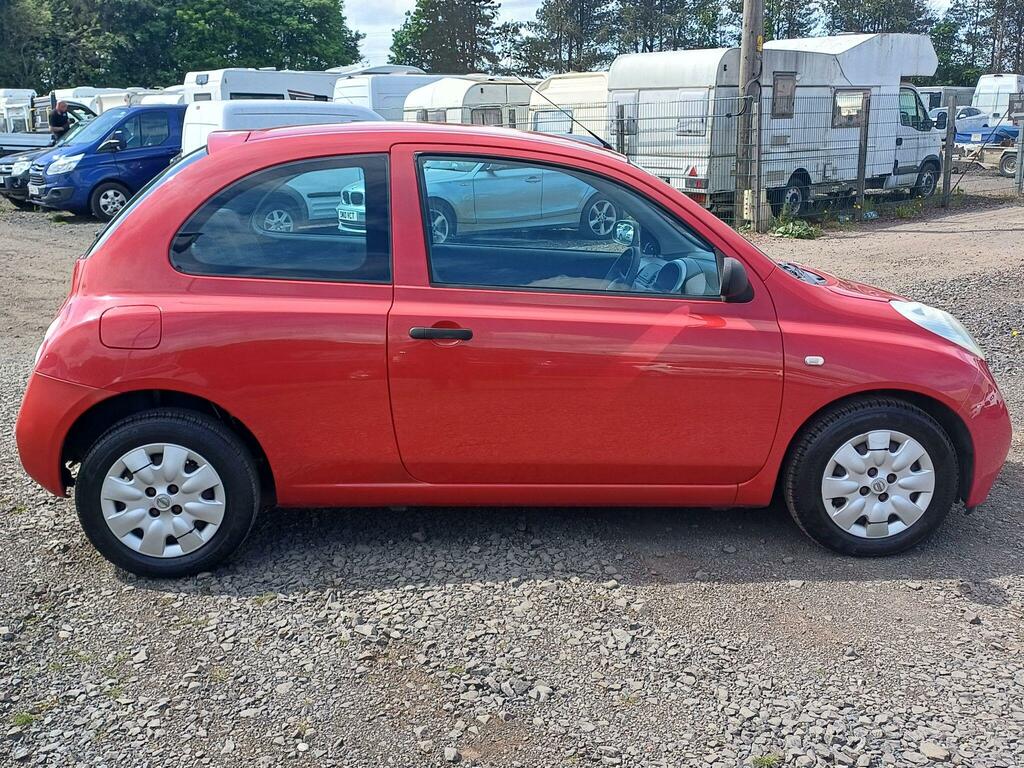 Nissan Micra 1.0 E Red #8