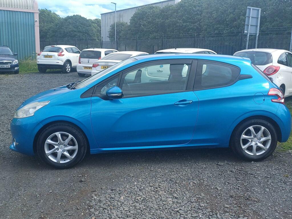 Peugeot 208 Active Blue #4