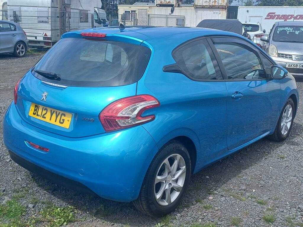 Peugeot 208 208 Access Hdi Black #7