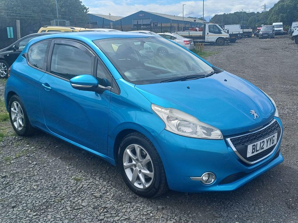 Peugeot 208 Active Blue