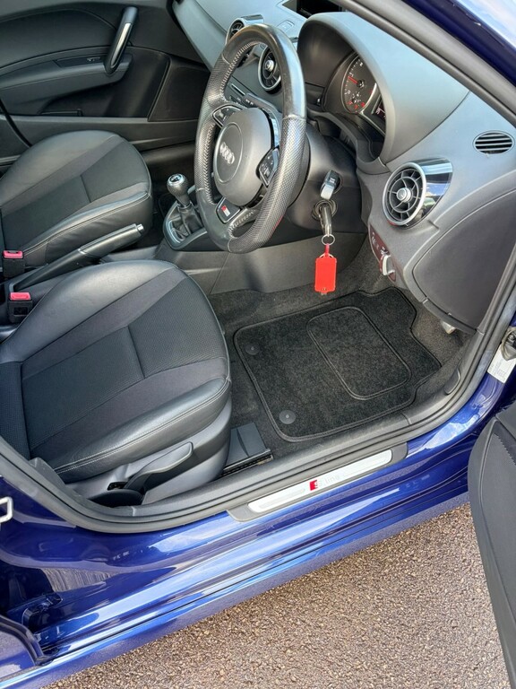 Audi A1 1.6 Tdi S Line Blue #3
