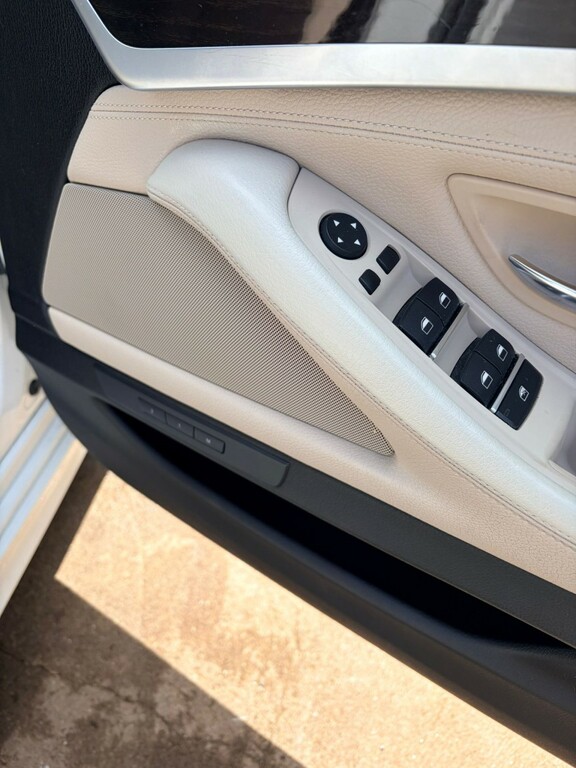 BMW 5 Series 3.0 530D M Sport Saloon White #3