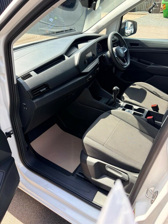 Volkswagen Caddy 2L Commerce Plus Silver #10