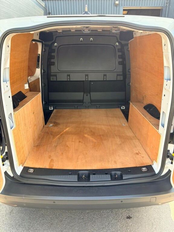Volkswagen Caddy 2L Commerce Plus Silver #16