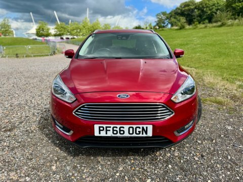 Ford Focus Titanium X Tdci Red #5