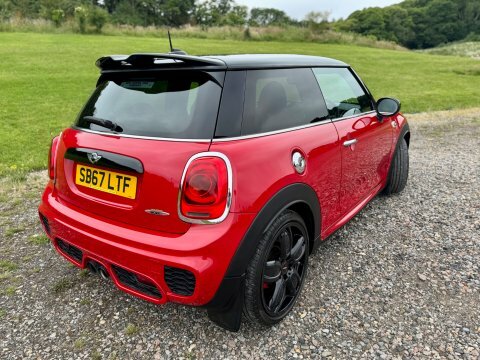 Mini Hatch John Cooper Works SB67LTF Red #3