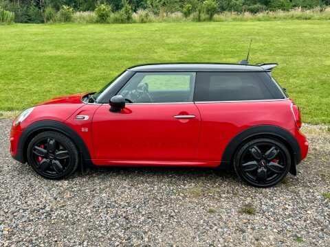 Mini Hatch John Cooper Works SB67LTF Red #6
