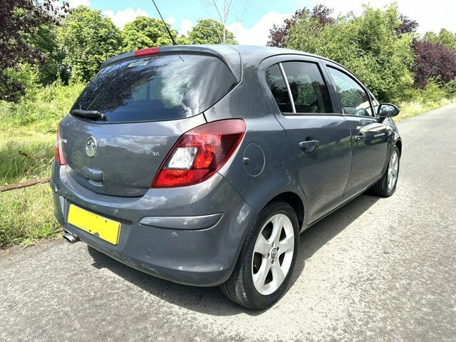 Vauxhall Corsa Se Red #12