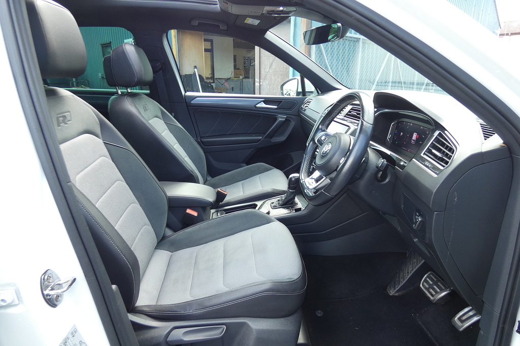 Volkswagen Tiguan Se Navigation Tdi Silver #7