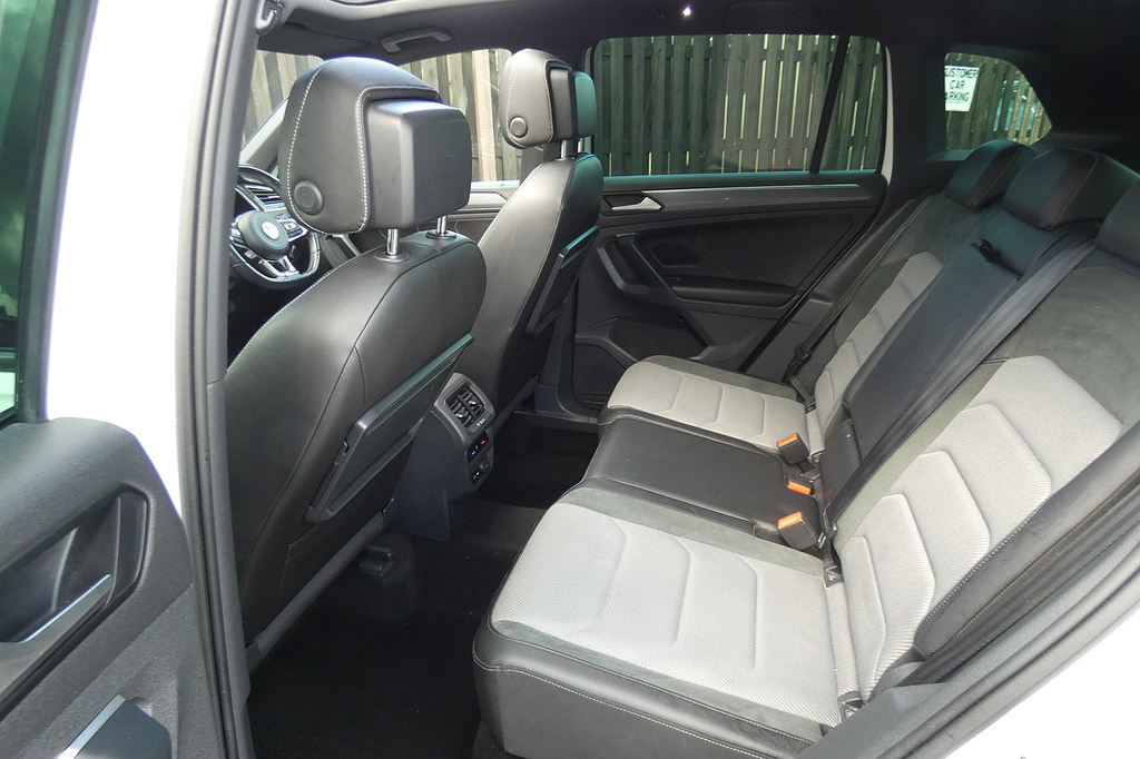 Volkswagen Tiguan Se Navigation Tdi Silver #12