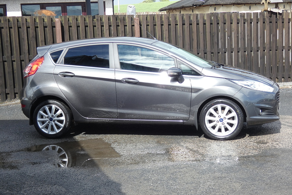 Ford Fiesta 1.0T Ecoboost Titanium Hatchback Powers SY16ZSE Grey #2