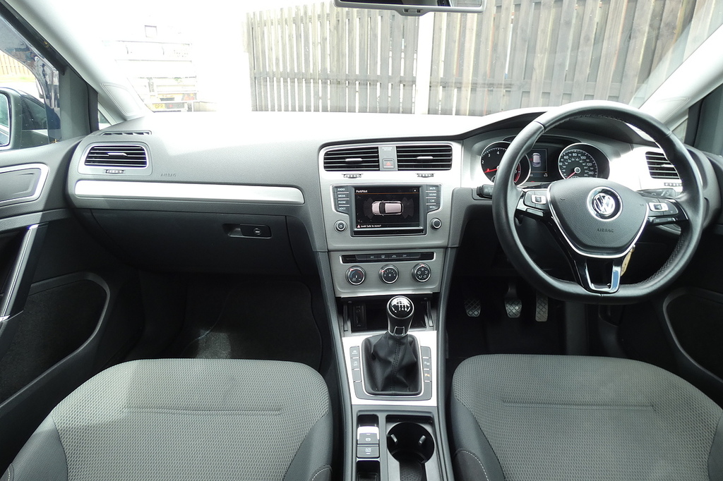 Volkswagen Golf Hatchback 1.6 Tdi Bluemotion Tech Match Euro 5 S Red #10