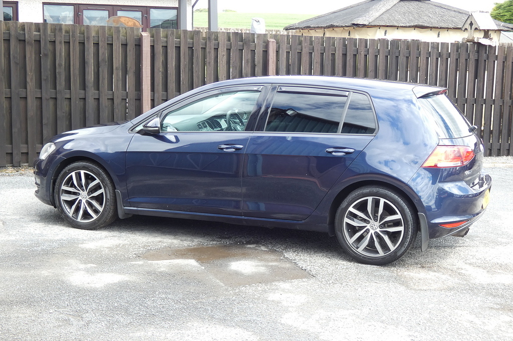 Volkswagen Golf Hatchback 1.6 Tdi Bluemotion Tech Match Euro 5 S Red #5