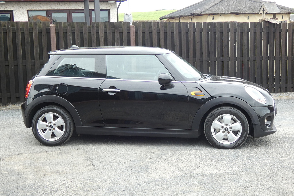 Mini Hatch 1.5 One D Hatchback Euro 6 S S Black #2