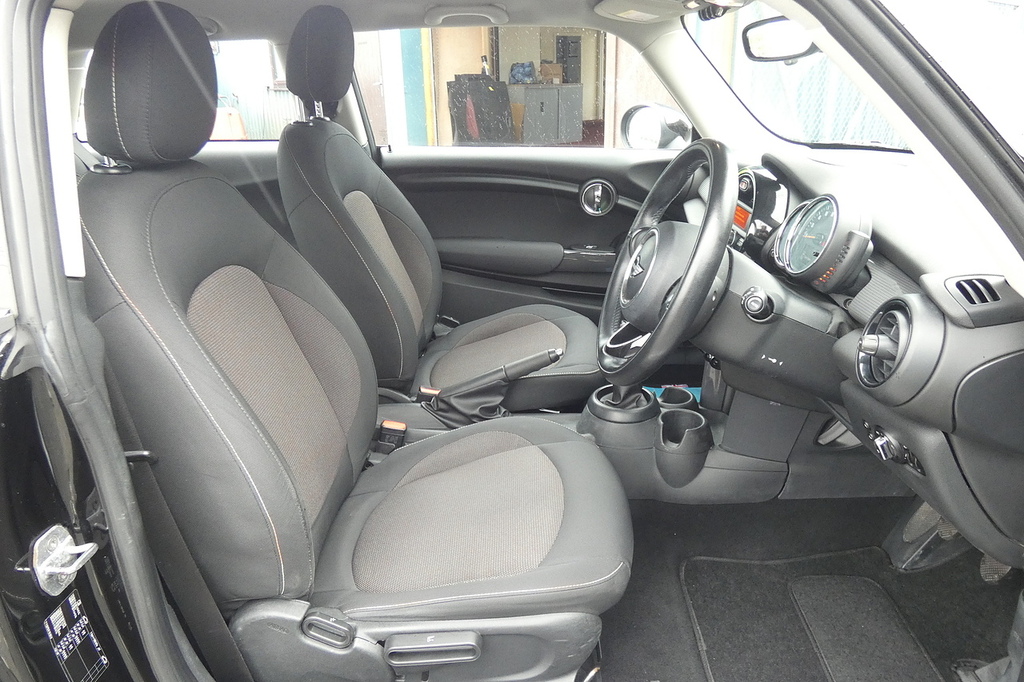 Mini Hatch 1.5 Cooper D Euro 6 Ss 2016 Black #7