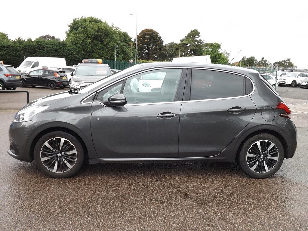 Peugeot 208 Puretech Tech Edition BA19VLC Grey #5