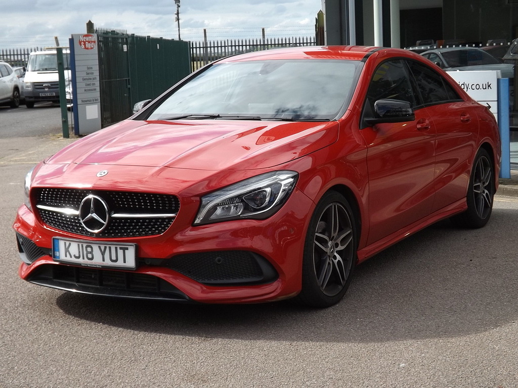 Mercedes-Benz CLA Class Cla180 Amg Line Red