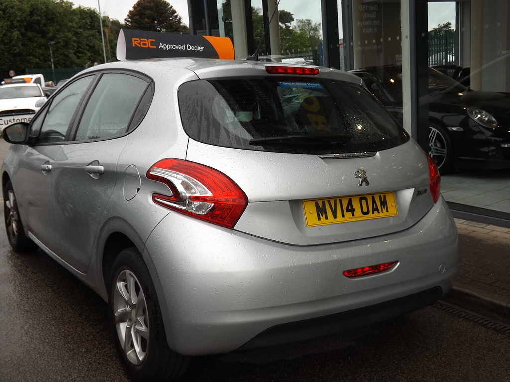 Peugeot 208 Vti Active Silver #6