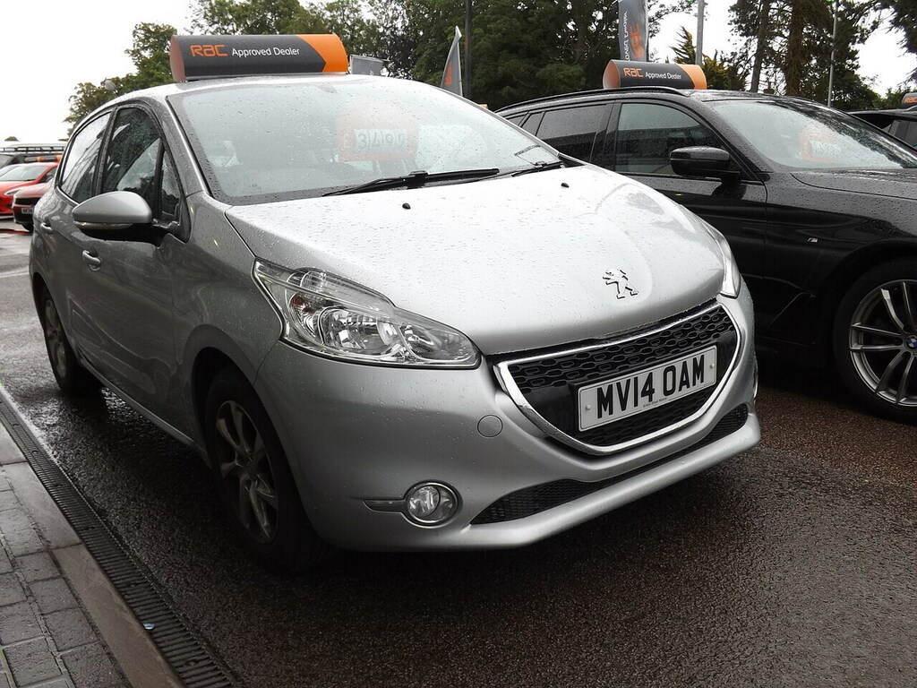 Peugeot 208 Vti Active Silver #3