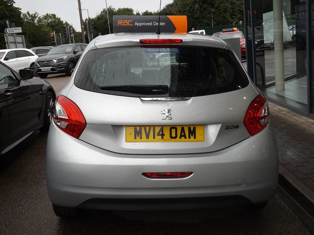 Peugeot 208 Vti Active Silver #5