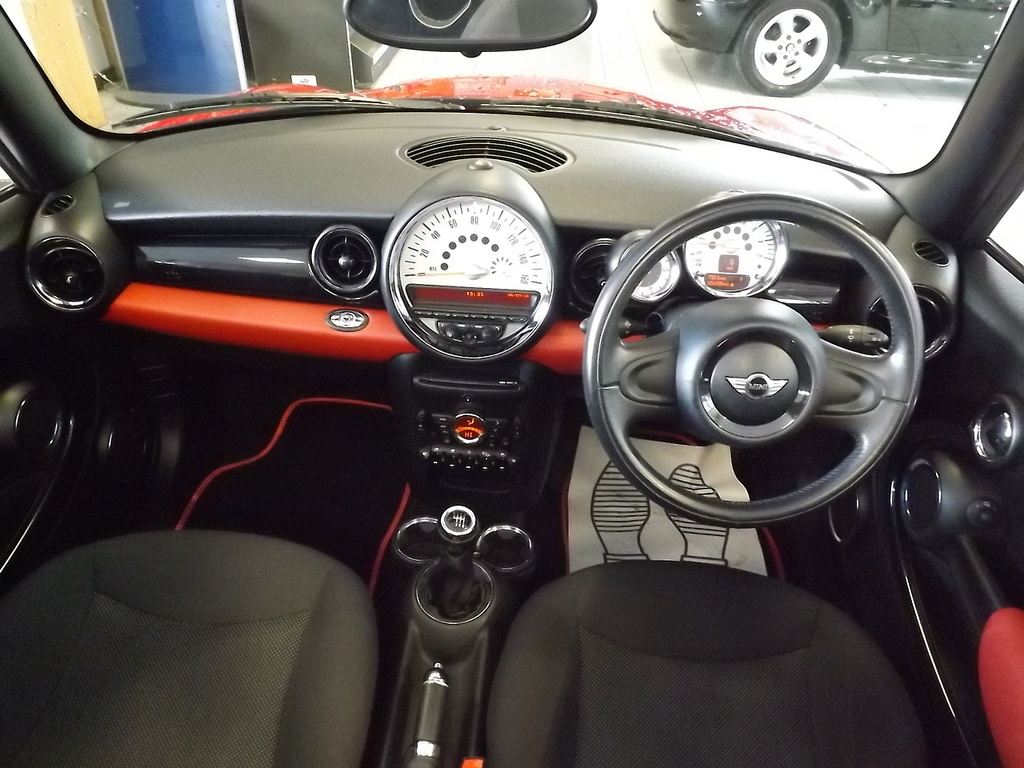 Mini Hatch 1.6 Cooper Euro 5 Ss White #13