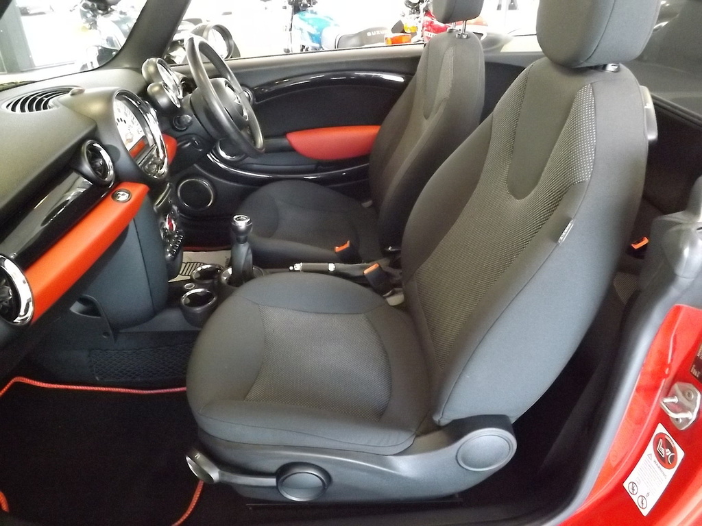 Mini Hatch 1.6 Cooper Euro 5 Ss White #21