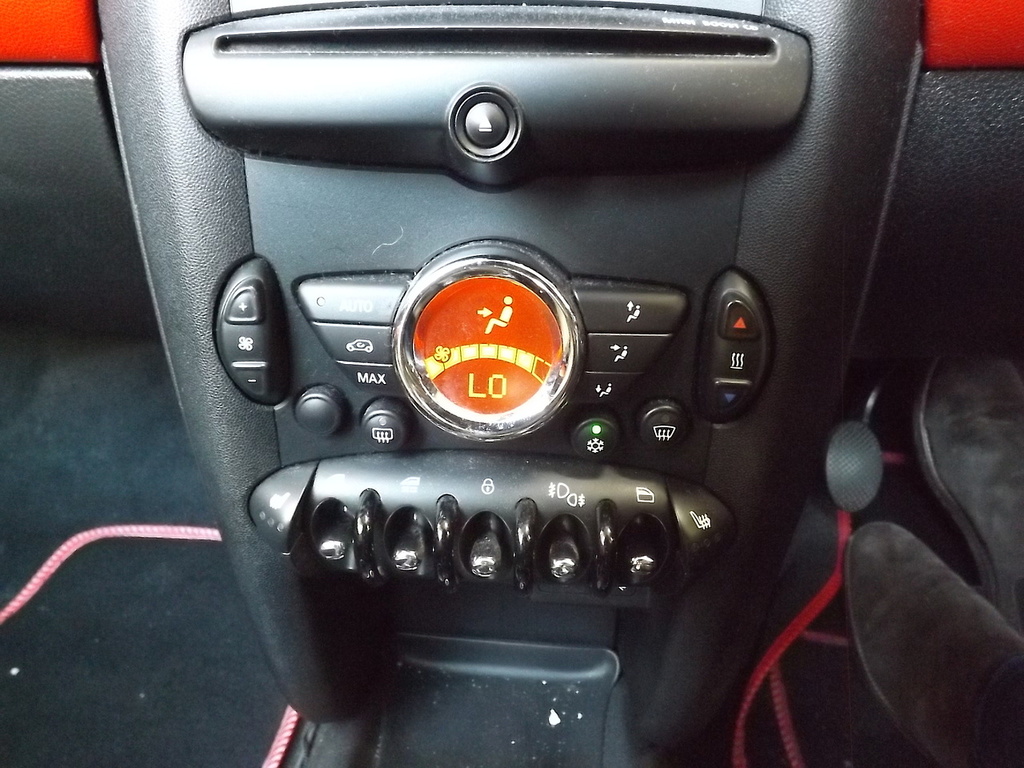 Mini Hatch 1.6 Cooper Euro 5 Ss White #18