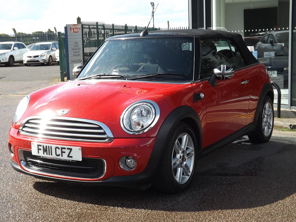 Mini Hatch 1.6 Cooper Euro 5 Ss White #1