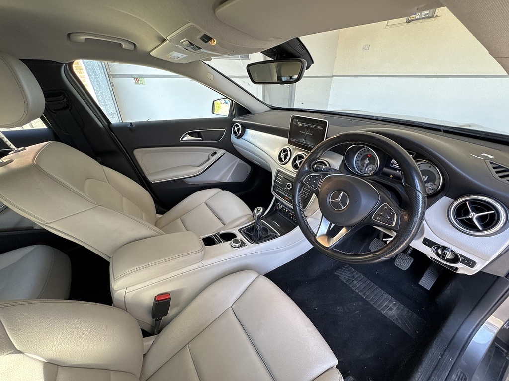 Mercedes-Benz GLA Class 220D Amg Line U4854 Ulez Blue #19