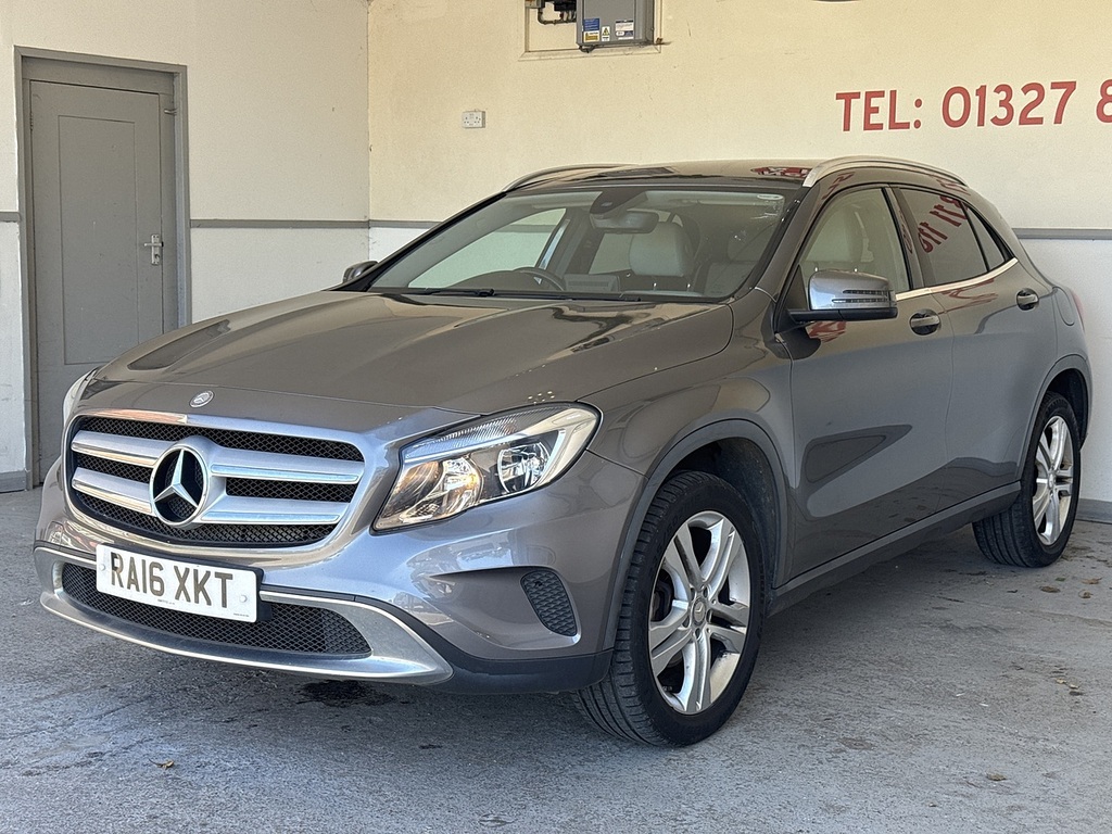 Mercedes-Benz GLA Class Gla200d Sport Grey