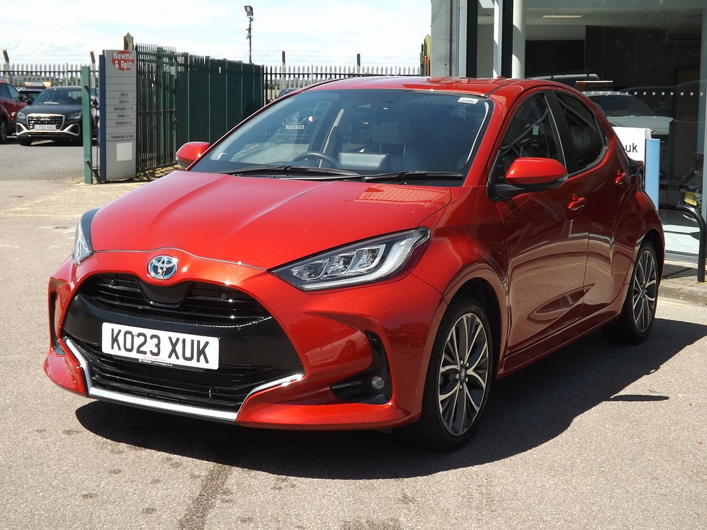 Toyota Yaris Vvt-h Excel Red