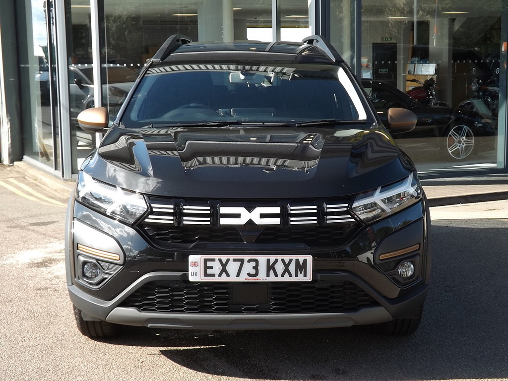 Dacia Jogger Hybrid Extreme Black #2