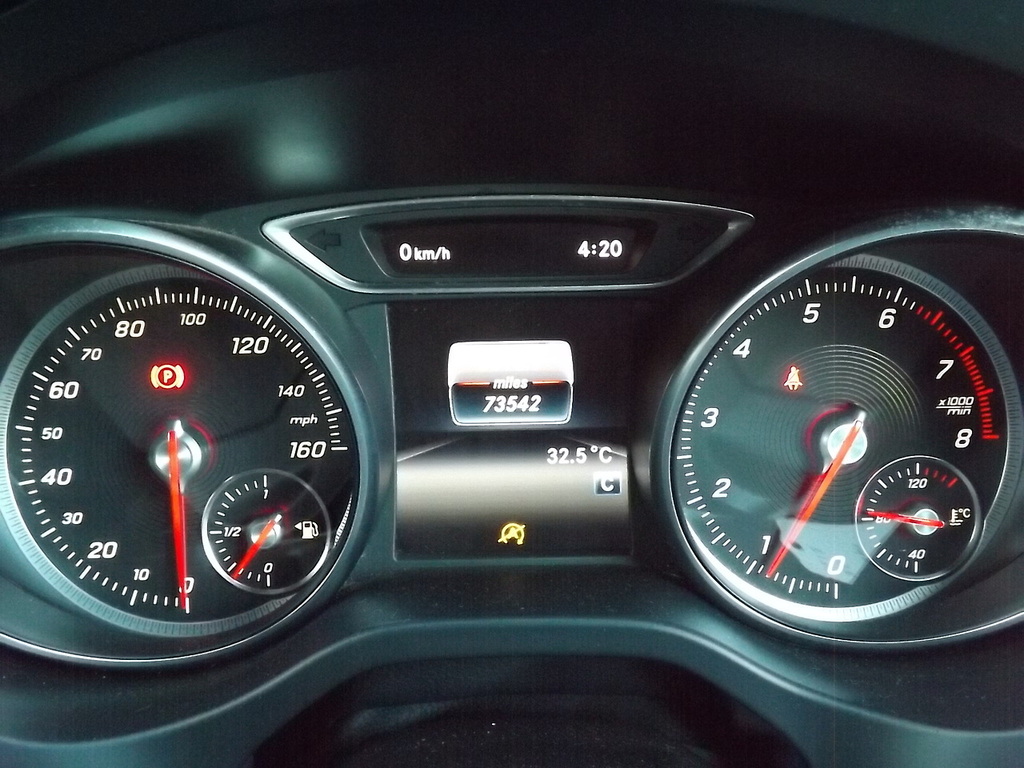 Mercedes-Benz GLA Class Gla 200 Se Executive White #11