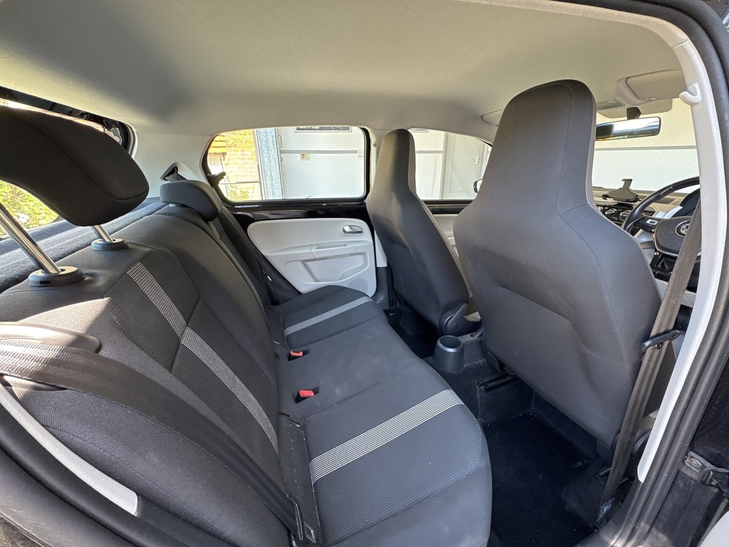 Volkswagen Up 1.0 Move Up White #18