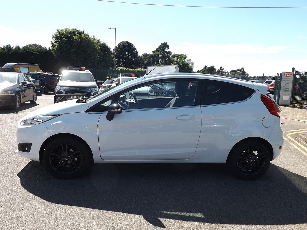 Ford Fiesta T Ecoboost Zetec White Edition White #5