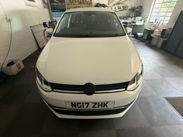 Volkswagen Polo Match Edition White #4