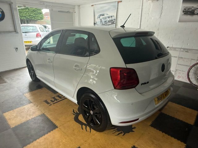 Volkswagen Polo Match Edition White #3
