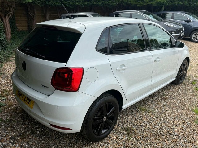 Volkswagen Polo 1.0 Bluemotion Tech Match Edition Hatchback Pe NG17ZHK White #4